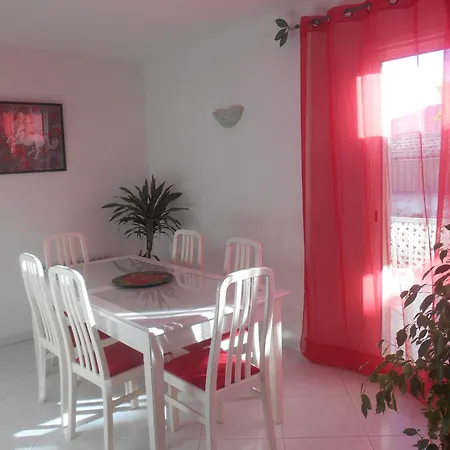 Bel 3 Jardin 200 M Au Calme Mèze
